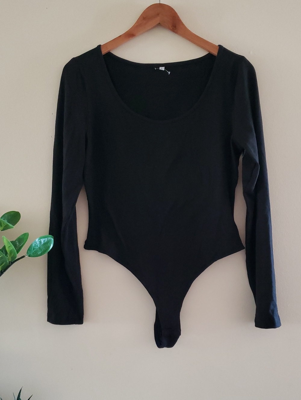 Unbranded BNWOT Scoop Neck Long Sleeve Rayon Thong Bodysuit - L